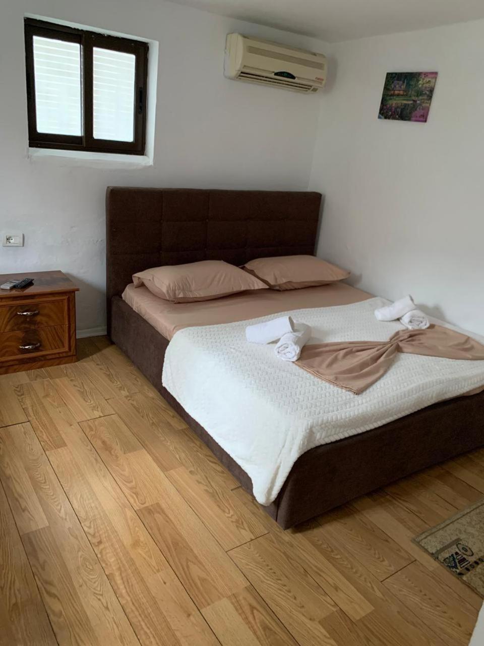 Guesthouse N&B Berat Exteriér fotografie